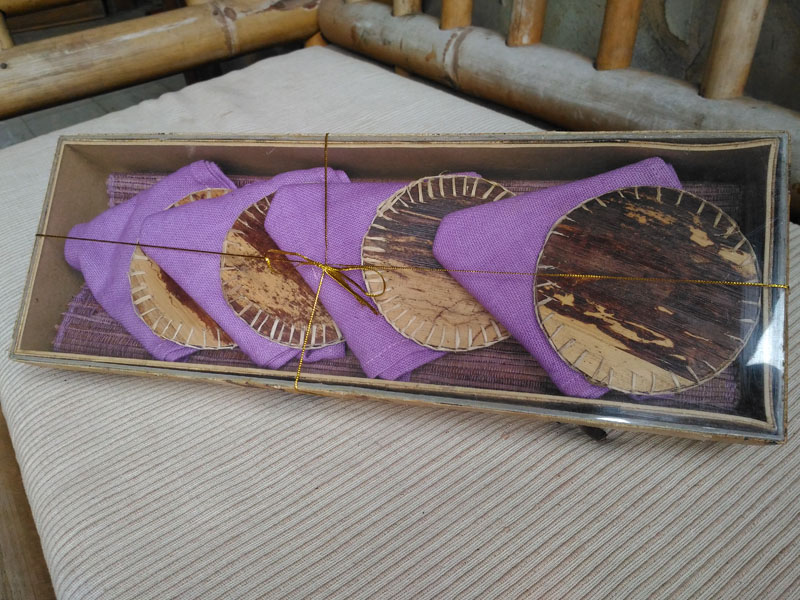 Plain Dinner Set Of 4